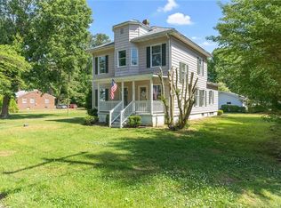 3360 Southern Ave, West Point, VA 23181