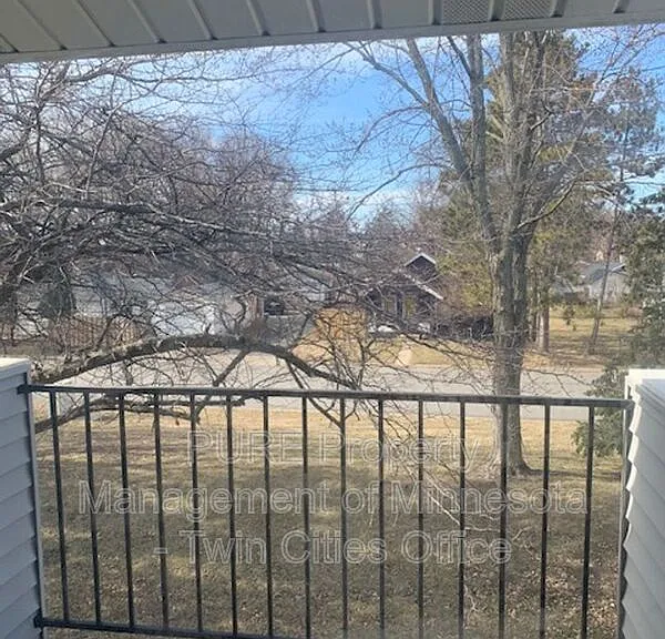 1696 Pleasant St #C — Photo 16