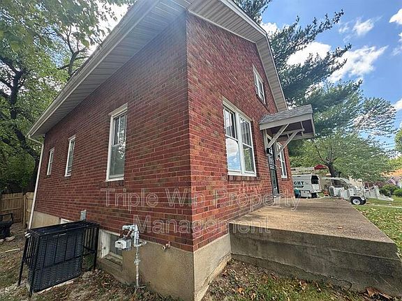 3rd image of 424 Abston Ave