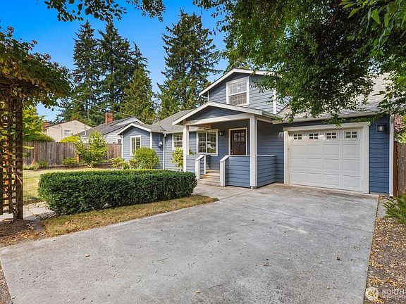 3rd image of 11516 8th Avenue NE