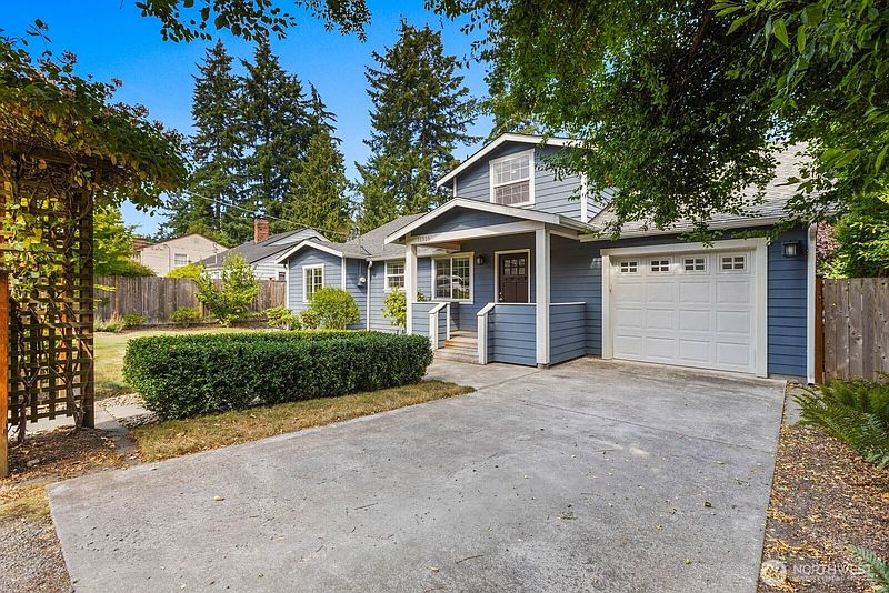 3rd image of 11516 8th Avenue NE