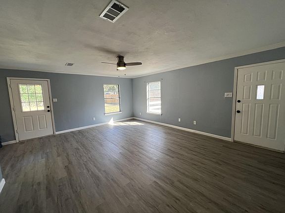 2nd image of 3112 Pueblo Trl