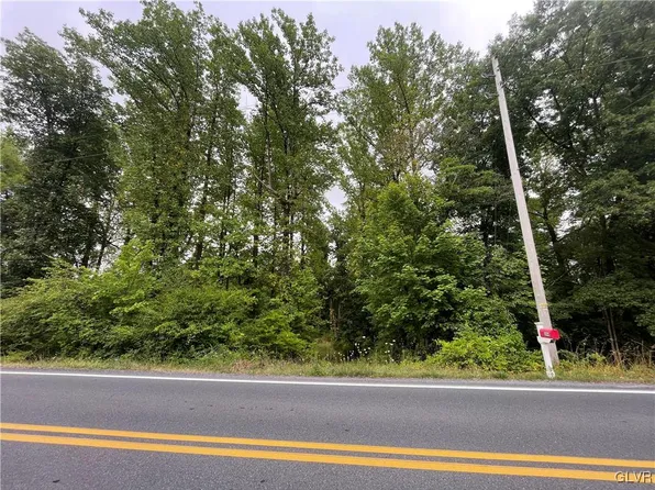 215 Springfield Dr, Bangor, PA 18013