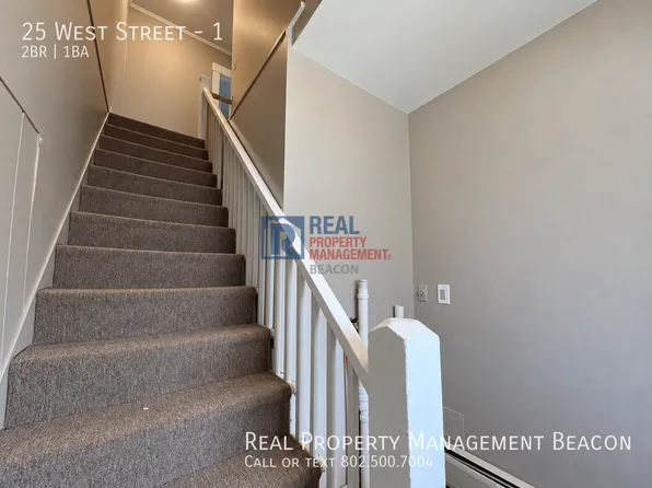 25 West St APT 1, Lebanon, NH 03766