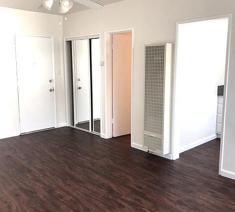 5th image of 2890 Leeward Ave APT 210