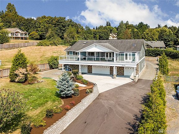 2nd image of 3121 78th Ave SE