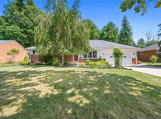 449 Hillcrest Dr, Richmond Heights, OH 44143