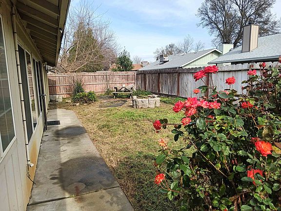 5th image of 310 Michael Dr