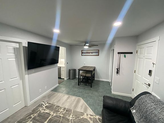 4th image of 300 Mc Bride St #3 #3