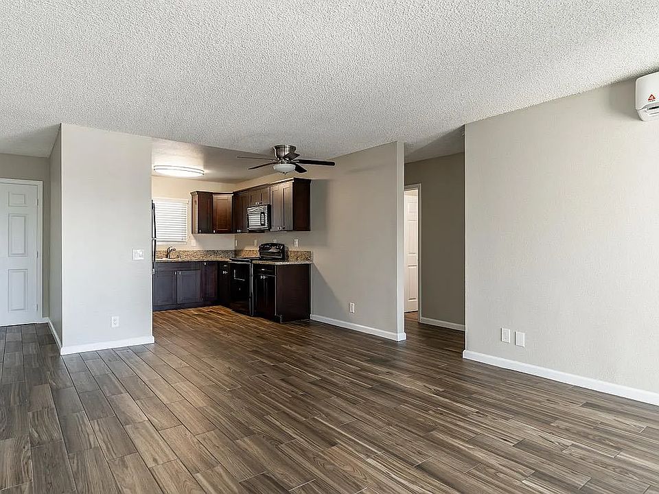 1st image of 228 Las Flores Dr #20