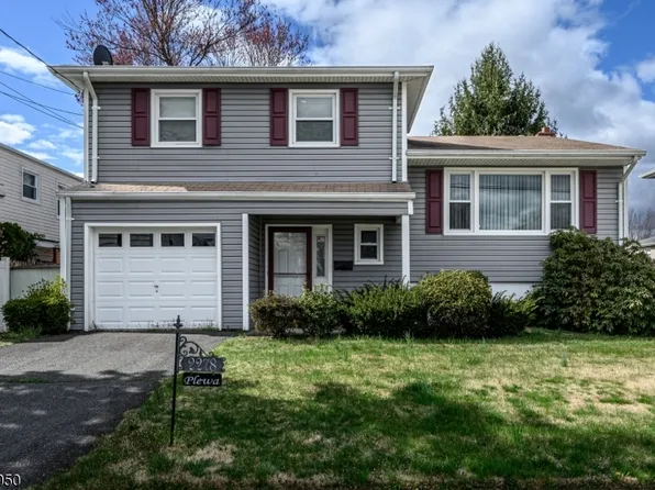 2278 De Sisto Dr, Rahway, NJ 07065