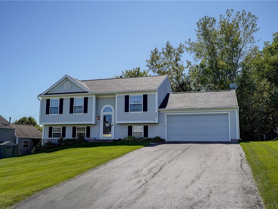 1st image of 586 Crows Nest Ln