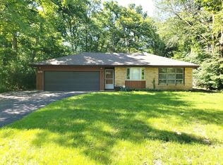 1175 Elmwood Place, Deerfield, IL