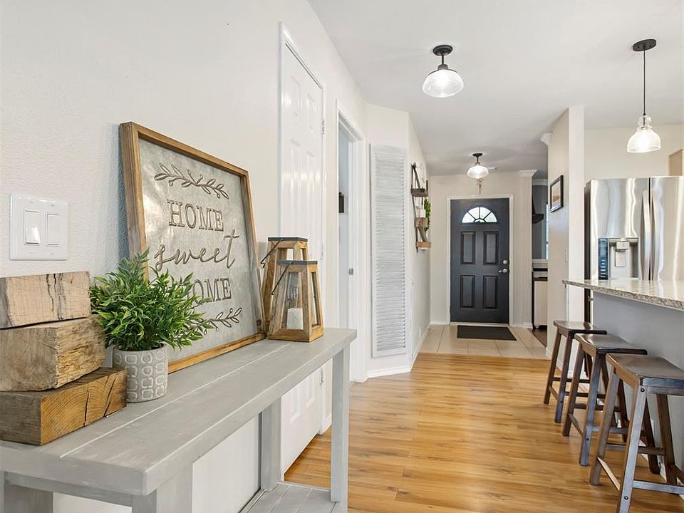 1st image of 3026 Antler Way