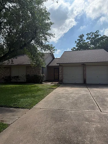 262 Coppersmith Dr Photo 1