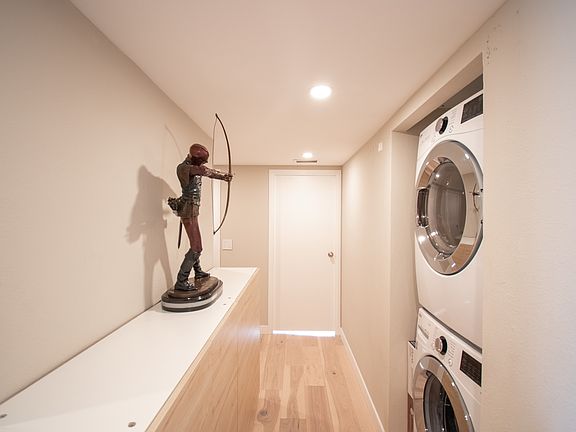 4th image of 3635 7th Ave Unit 4A