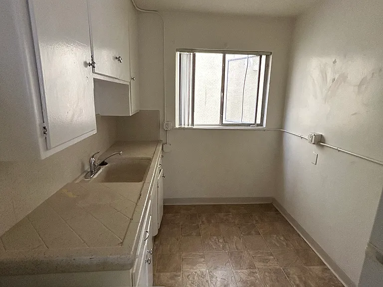 1616 9th Ave #C13 — Photo 7