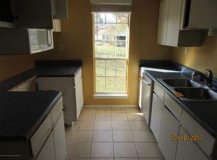 6545 Yorkshire Rd, Horn Lake, MS 38637