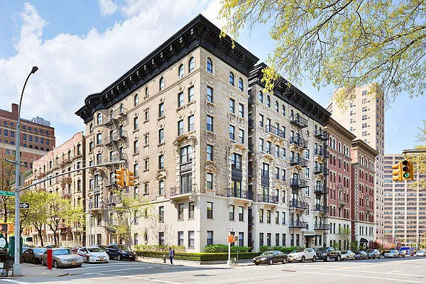 Rented by Mann Maurice A | media 11