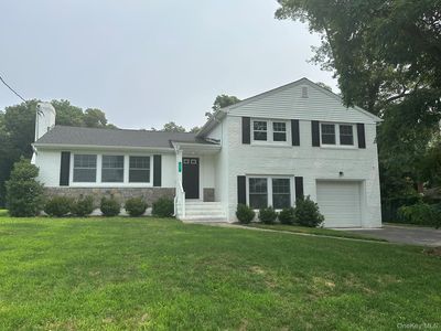 121 W Main Street, Kings Park, NY, 11754