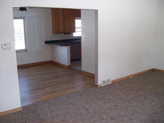 4th image of 504 Madison St