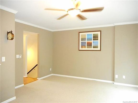 3rd image of 9719 Mallard Glen Dr