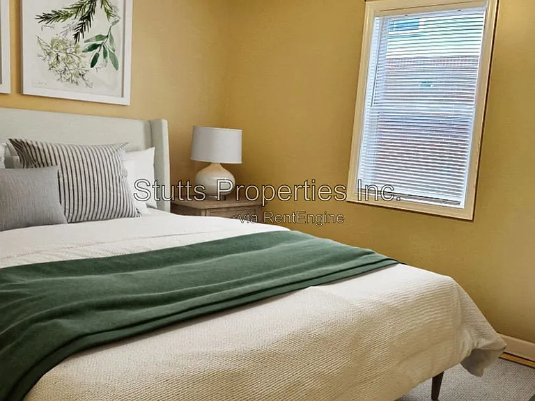 414 Hermitage Dr #7 — Photo 3