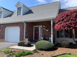 4 Cherokee Ridge Ct #4, Johnson City, TN 37604