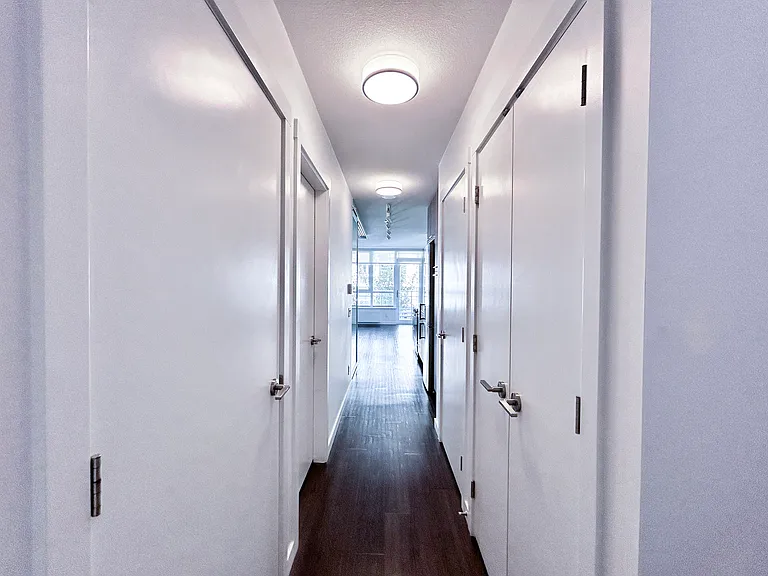 183 Georgia St E — Photo 67