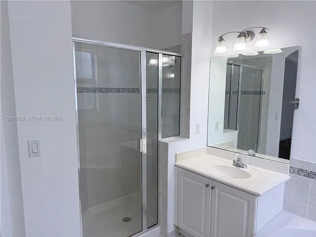 8720 NW 111th Ct — Photo 7