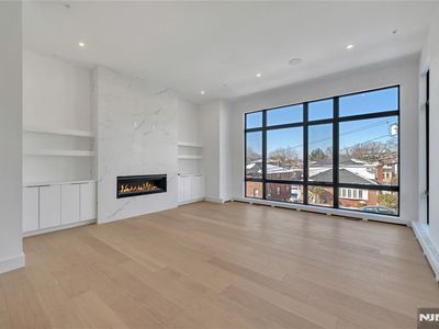 1216 16th St, Fort Lee, NJ, 07024