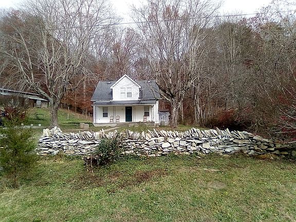 3rd image of 3722 State Highway 3245