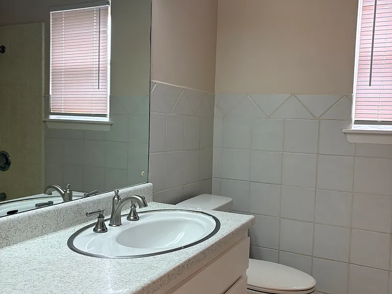 4514 Temple Hl — Photo 18