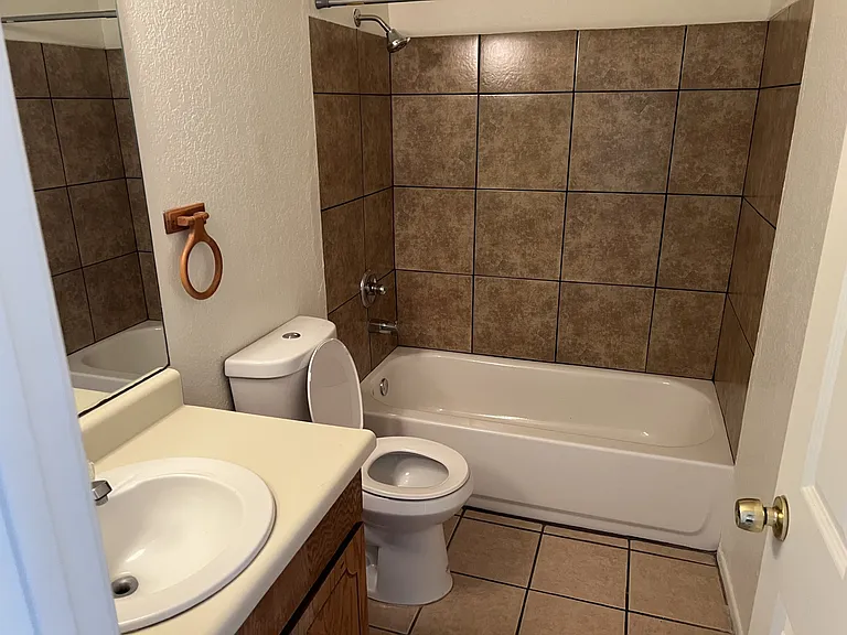 443 Calle Azulejo — Photo 3