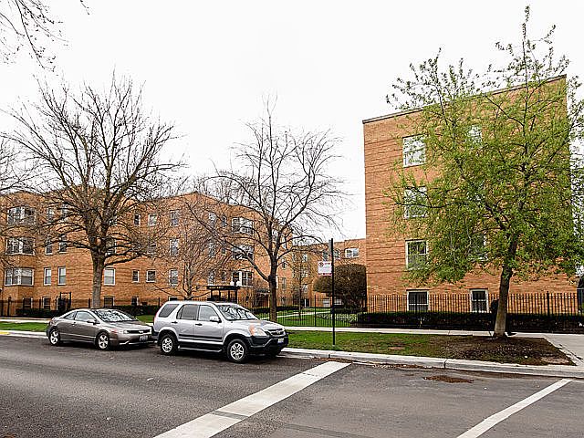 1st image of 4907 N Wolcott Ave APT 3A