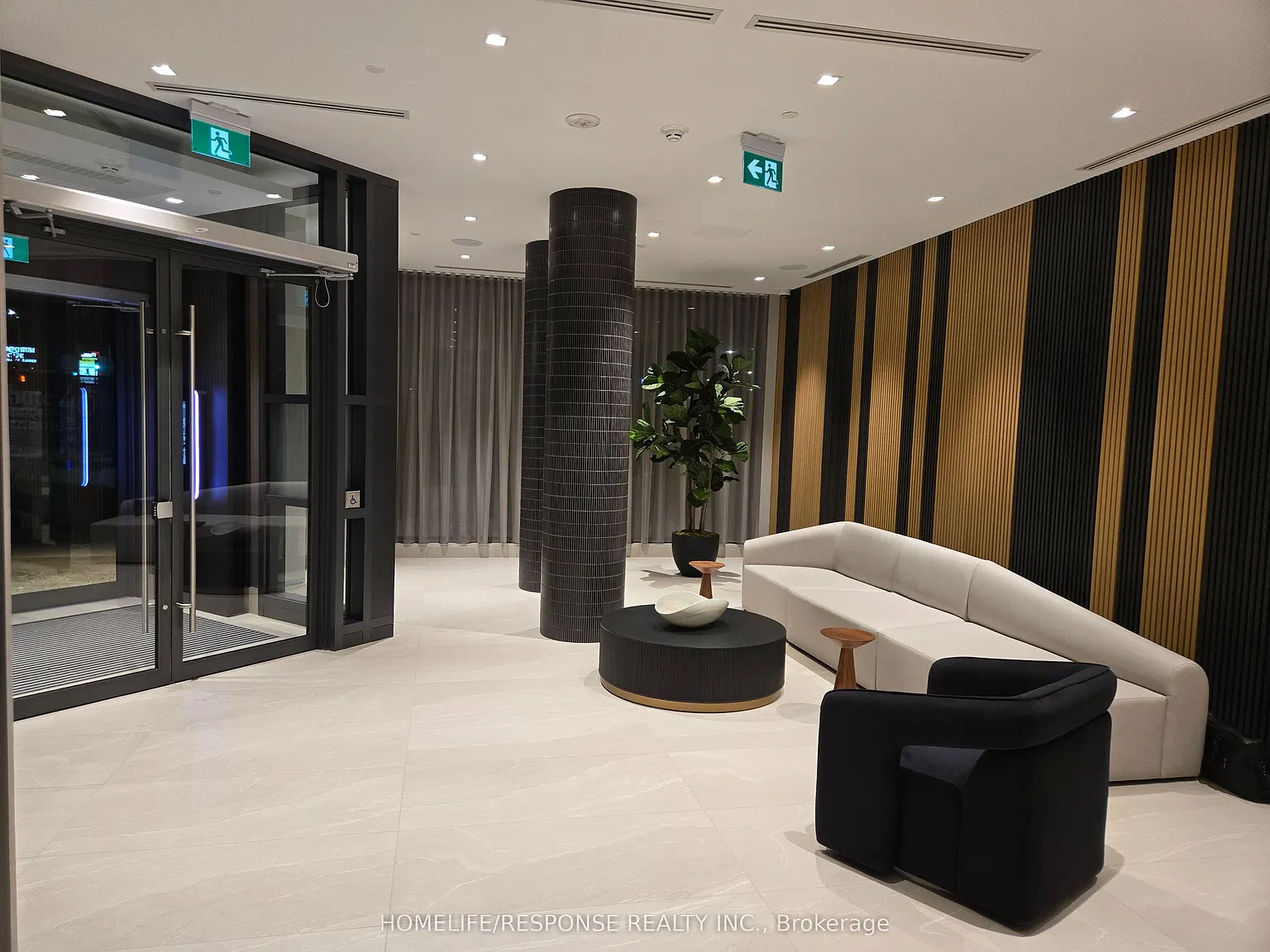Qc Tower 2 — Photo 2