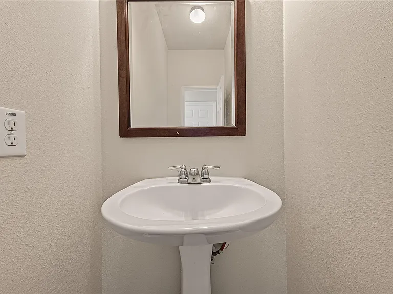 3519 Lilac Ranch Dr — Photo 24