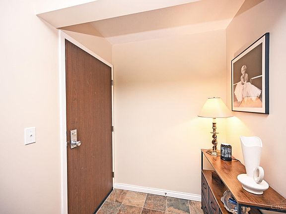 5th image of 5203 S Eaglesnest Dr #91