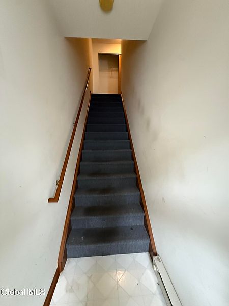 3rd image of 1911 Cambridge Manor Drive