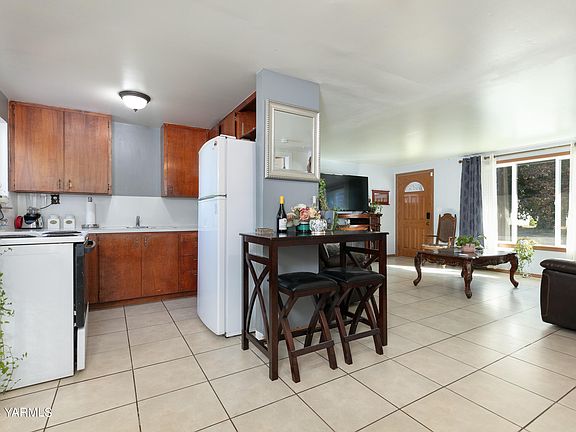 5th image of 405 Lillie Ln