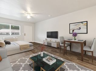 Vista De Luna, El Cajon, CA 92021