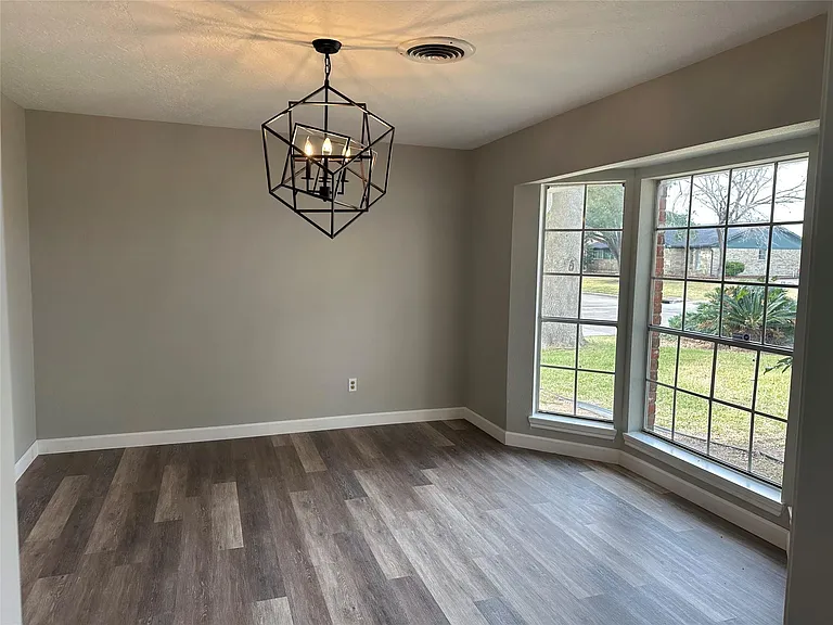 4821 Burning Tree Dr — Photo 19