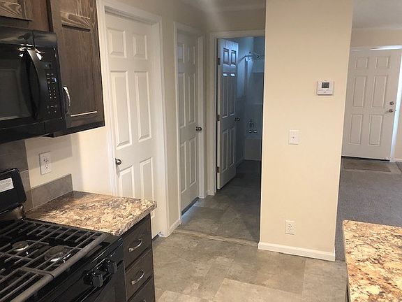 3rd image of 1250 Paree St #1040