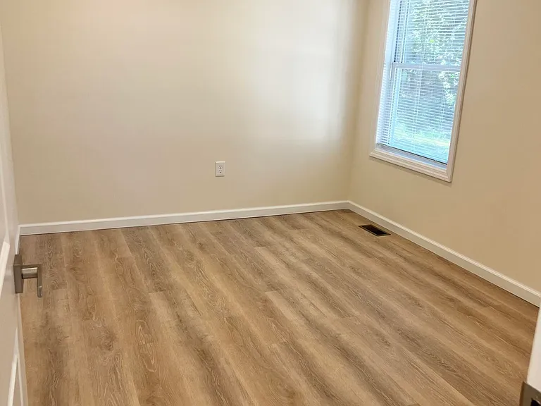115 Parker Ave — Photo 11