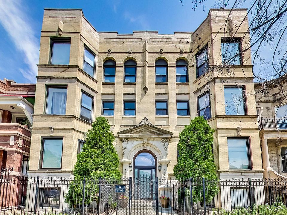 1st image of 1523 N California Ave APT 2S