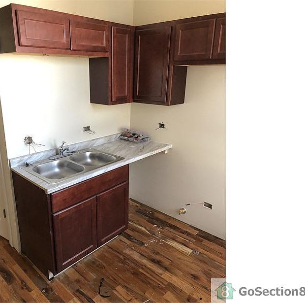 1st image of 536 N Homan Ave #1