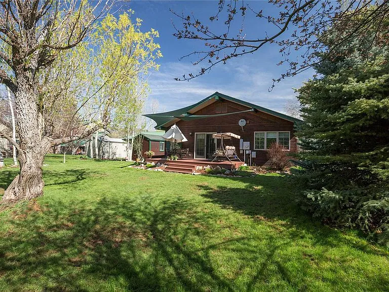 17 E Logan Ave — Photo 23