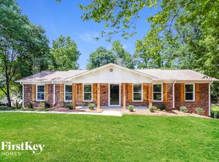 1810 Chestnut Dr, High Point, NC 27262