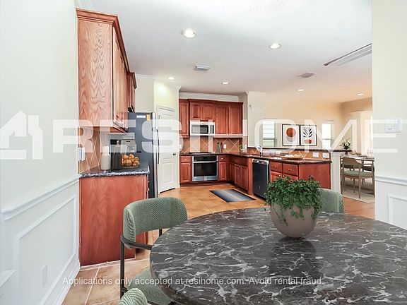 4th image of 2601 Enclave At Shady Acres Ct