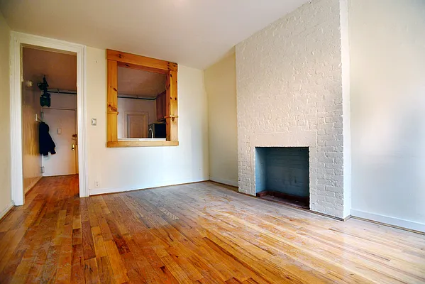 Rented by J Misrahi Realty Corp | media 3